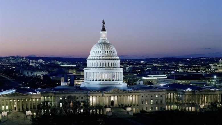 EUA: Senadores e deputados tomam posse em meio a disputa entre democratas e republicanos