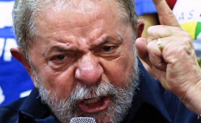 Lula sobre invasão do Congresso americano: “Pode acontecer por aqui, com Bolsonaro”