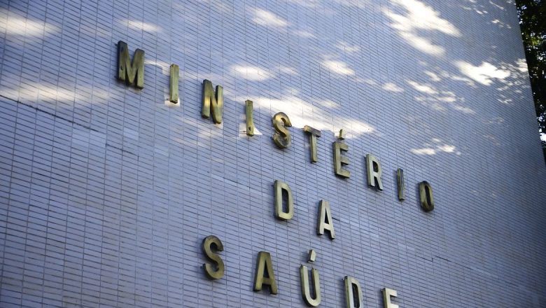 Ministério da Saúde garante mais de R$ 14 bilhões aos municípios em 2021