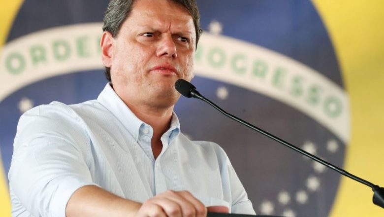Ministro Tarcísio aponta revolução do Governo Bolsonaro na Infraestrutura: ‘Isso é emprego na veia!’