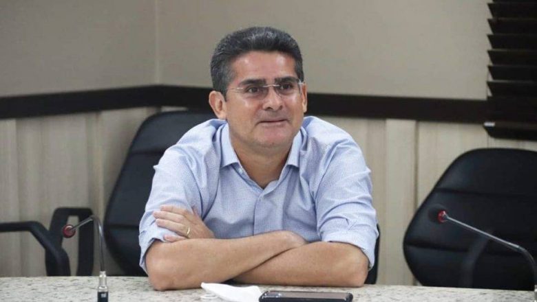 MP pede prisão do prefeito de Manaus por irregularidades na vacinação contra Covid-19 na cidade