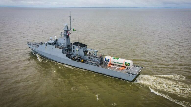 Navio da Marinha chega ao Pará para envasar tanque de oxigênio que será levado para Manaus