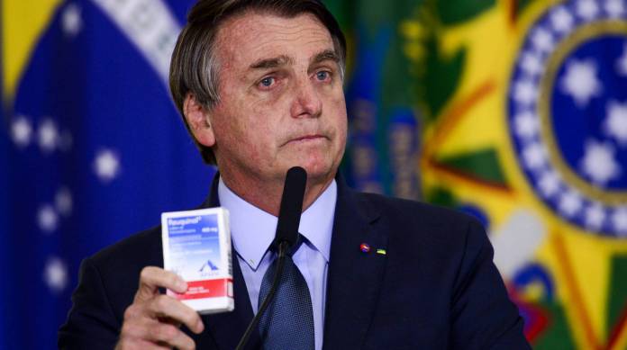 PSOL quer impedir que prefeitos deem tratamento precoce contra o novo vírus — diz Bolsonaro