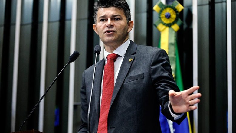 Deputado José Medeiros sobre Câmara confirmar prisão de Daniel Silveira: ‘Congresso se comporta como verme’