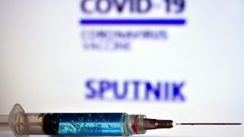 Anvisa alega falta de documentos e suspende prazo de análise da Sputnik V