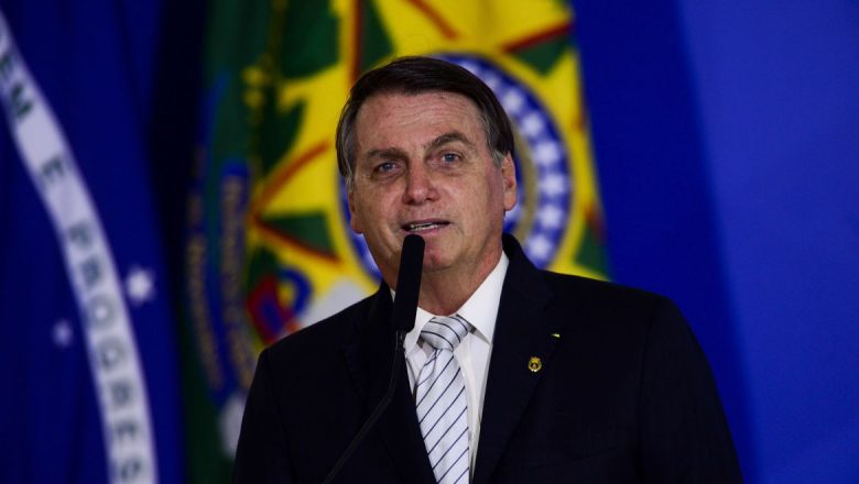 Bolsonaro reúne chefes de Poderes para discutir o combate à covid-19