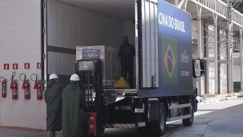 Butantan entrega 3,3 milhões de doses da CoronaVac ao Ministério da Saúde