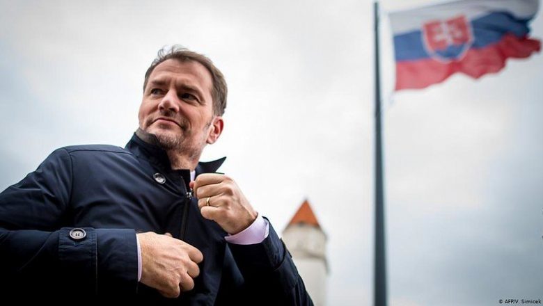 Devido à crise gerada pela pandemia, premiê da Eslováquia renuncia ao cargo
