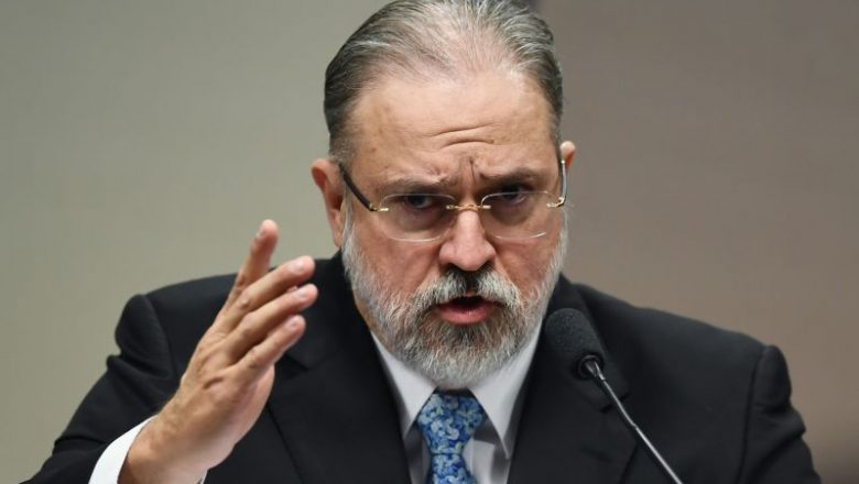 PGR ingressa com recurso contra decisão que anulou condenações de Lula