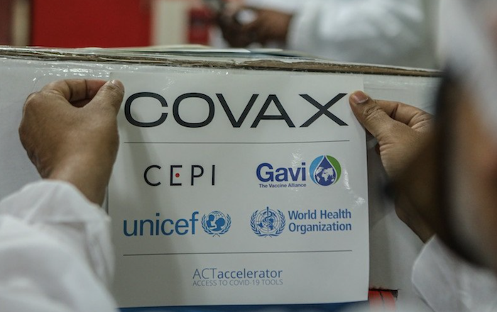 Covid-19: EUA não deve doar vacinas diretamente a países