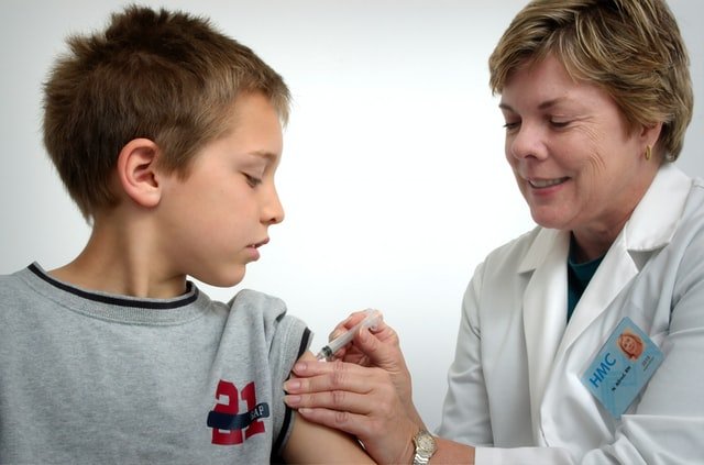 Johnson começa a testar vacina contra covid-19 em jovens de 12 a 17 anos