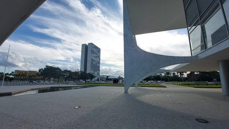 Planalto deve enviar hoje ao Congresso projeto para orientar Orçamento de 2022
