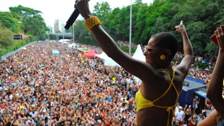 87% dos brasileiros são contra realização do carnaval em 2022