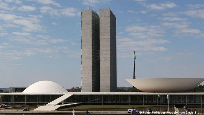 Orçamento secreto reacende debate sobre uso de verbas públicas no Brasil
