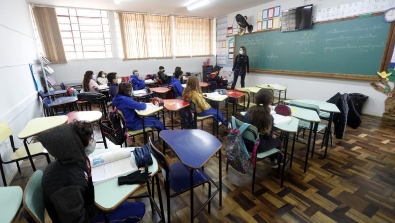 CNM diz que reajuste a professores joga “educação pelo ralo” – Gazeta do Povo