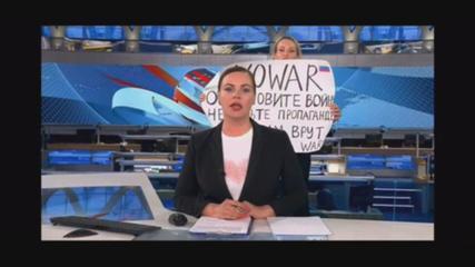 Funcionária de TV estatal russa invade programa para protestar contra a guerra na Ucrânia; veja VÍDEO – Globo.com