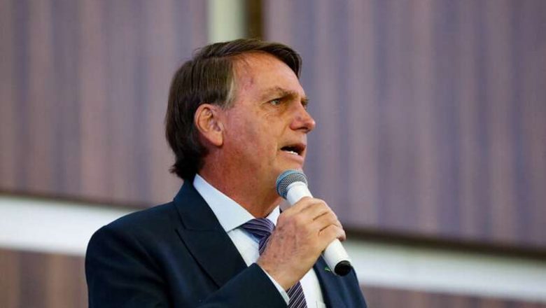 Bolsonaro diz que não vai participar de nenhum debate do primeiro turno – Estado de Minas