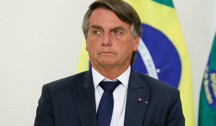 ‘Temos três ministros que infernizam o país: Fachin, Barroso e Moraes’, diz Bolsonaro – Jovem Pan